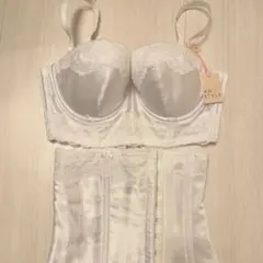 AMO'S STYLE By Triumph ブライダルインナー D65
