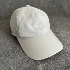 ベージュ キャップ