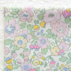 SALE！ ベッツィ ボンボンピンク　リバティタナローン　30cm×50cm