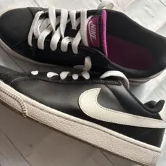 Nike ブラック/パープル スニーカー　値下げ中、もうすぐ終わります‼️