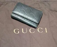 GUCCI ブラックレザーキーケース