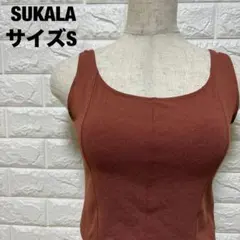 SUKALA ブラウン タンクトップ S ヨガ・ピラティスウェア【1233】 SUKALA スカーラ ブラトップ付きタンクトップ ヨガウェア M - メルカリ