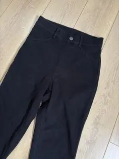 UNIQLO ブラック スキニーパンツ