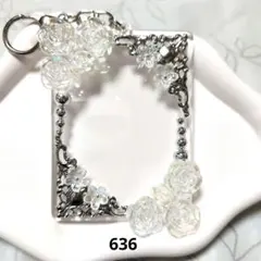 【636】B8 トレカキーホルダー レジンデコ フラワー クリア