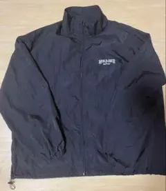 kutir 刺繍ロゴナイロンブルゾン