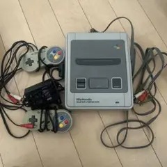 Nintendo Super Famicom 本体 コントローラー2個付