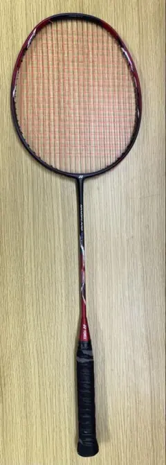 Nanoflare 700 レッド/ブラック バドミントンラケット YONEX ヨネックス NANOFLARE 700 ナノフレア700 NF-700-001