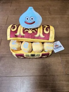 ドラゴンクエスト ぬいぐるみ万年カレンダー スライムと宝箱のサムネイル