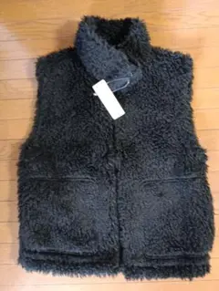 新品【GU】もこもこフリースベスト　Lサイズ　Black