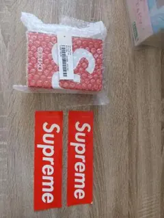 Supreme 21aw Dog Bone Red ノベルティトランプセット - メルカリ