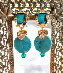 お顔周り華やぐ✨　揺れる樹脂イヤリング　アクアグリーン　18Kゴールドメッキ