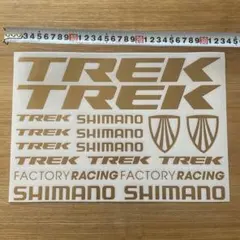 新品未使用　TREK トレック　ステッカー（ゴールド）　34cm✖️23cmのサムネイル