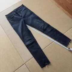 UNIQLO JEANS スキニーデニム ブラック カットオフ ユニクロ