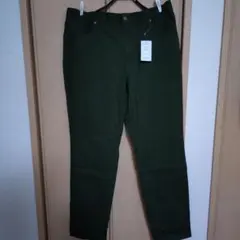 【新品】メンズ　チノパン　カーキ色