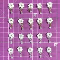 【新品①】デコパーツ ネイルパーツ チャーム 花ゴールドシルバー20個まとめ売り