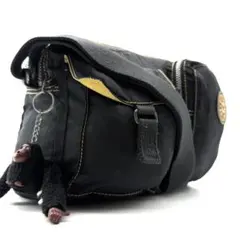 Kipling　ショルダーバック　ナイロン　斜め掛け　ブラック　モンキーチャーム