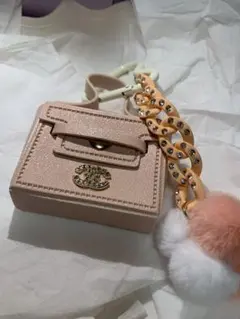 Item thumbnail for item 9d28cfcc-5d12-45c8-84a9-369bb773a66b