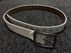 ホワイト スタッズ付きベルト
