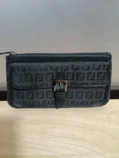 【新品未使用】FENDI フラットポーチのサムネイル