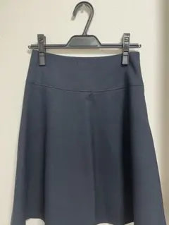 ナチュラルビューティーベーシック　膝丈スカート　sサイズ