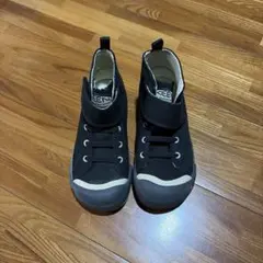 KEEN キッズ ブラックハイカットスニーカー