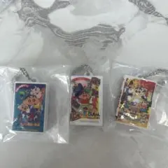 クレヨンしんちゃん　ビデオテープミニチュアチャームコレクション