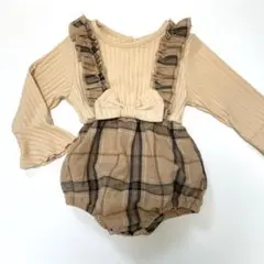 ベージュ チェック柄　長袖ロンパース　80
