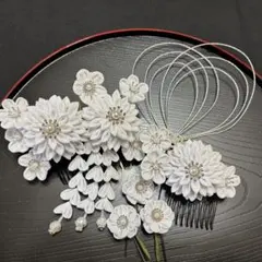 つまみ細工の髪飾り　6点セット　〈人気のホワイト〉