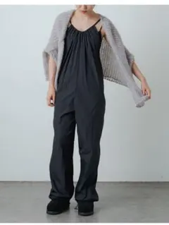 earthy_ キャミサロペット ブラックのサムネイル