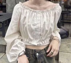 ［新品未使用タグ付き］mystic フリルショートブラウス　アイボリー