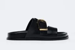 2025年最新】zara バックルフラットサンダルの人気アイテム - メルカリ