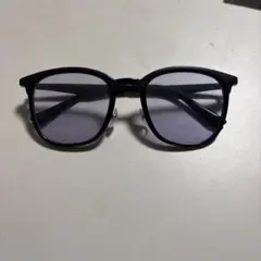 ウェリントン型 サングラス ブラックフレーム