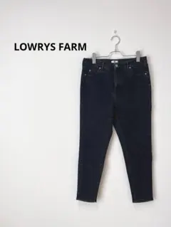 【美品】LOWRYS FARM ローリーズファーム　スキニーデニムジーンズのサムネイル