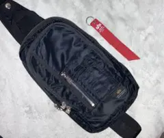 アルファインダストリーズ　ブラックナイロンボディバッグ　＋　赤タグ　セット