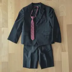 COMME CA ISM 黒スーツ 120A ネクタイ付き