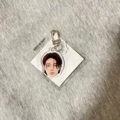 TREASURE カプセルトイ 顔アクキー ハルト 哀