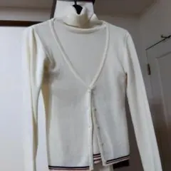 ホワイト Vネック ニット セーターアンサンブル