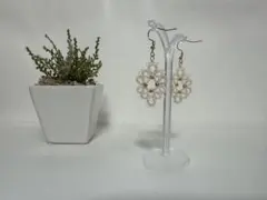 タティングレース ひし形ピアス ホワイト