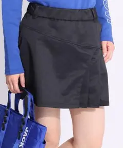 アンサネス　新品タグ付 ブラック プリーツスカート