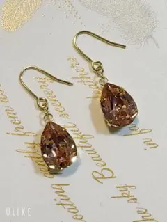 雫型ヴィンテージローズスワロフスキーのピアス