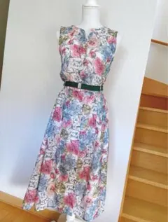 【最終値下げ】REDYAZEL 花柄ノースリーブひざ丈ワンピース