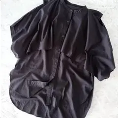 美品 KBF 2WAYマントブラウス 黒 ブラック　フリーサイズ シャツ ケープのサムネイル