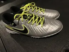 Item thumbnail for item 5e1dd028-92a9-4d4a-b1b4-bd84f7d27c68