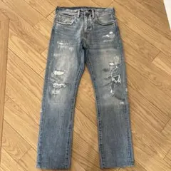 値下げ！ Levi's ダメージ加工ストレートデニム　ジーンズ