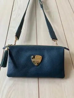 極美品】 アタオ バティ お財布ポシェット マゼンダ スマホショルダー