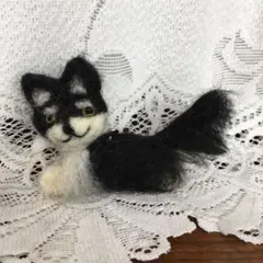 羊毛フェルト 犬 ブローチ　黒