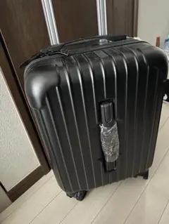 3coinsスーツケースSサイズ