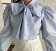 Treat Yourself 水色 ストライプ リボン付きシャツ