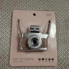 スリーコインズ　スリコ　カメラ　ピンク　トイカメラ　3coins