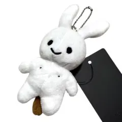新品タグ付き CUNE うさちゃんのぬいぐるみ マスコット キーホルダー